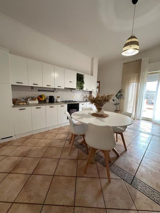 Carrie'S Home - Roma Fiumicino Bagian luar foto
